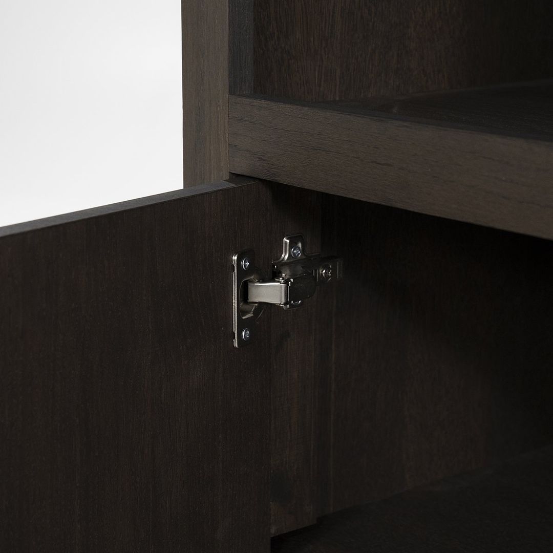 Eleonora Helsinki Bruin Kabinet