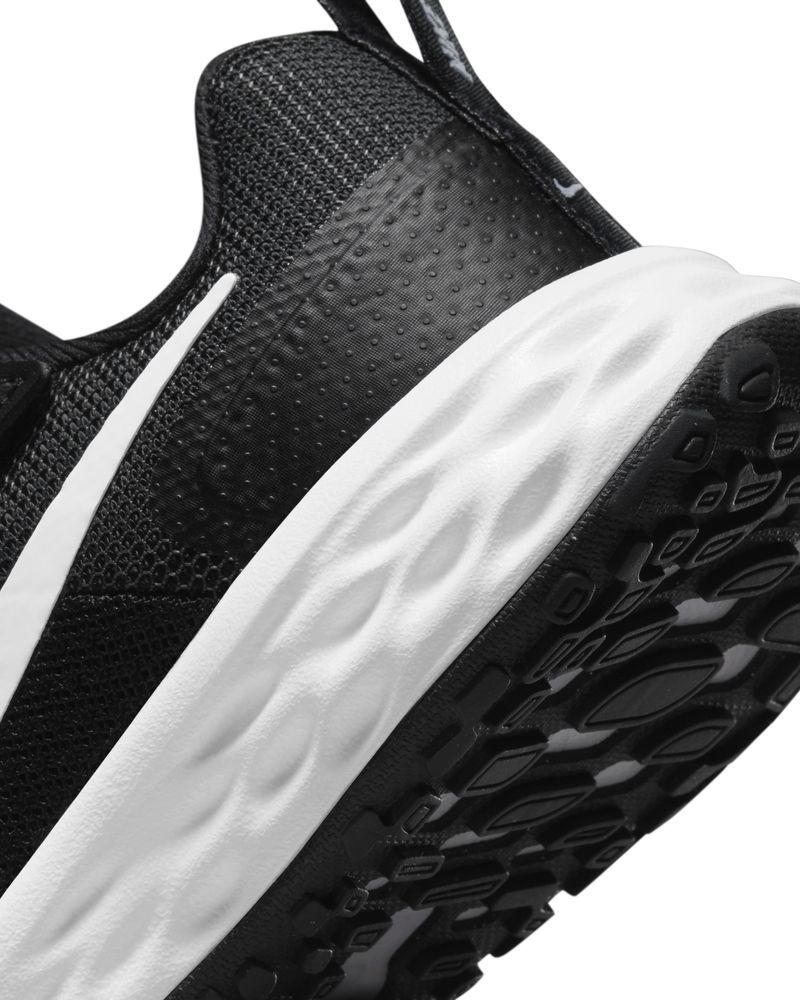 Chaussures Nike Revolution 6 Noir & Blanc pour enfant
