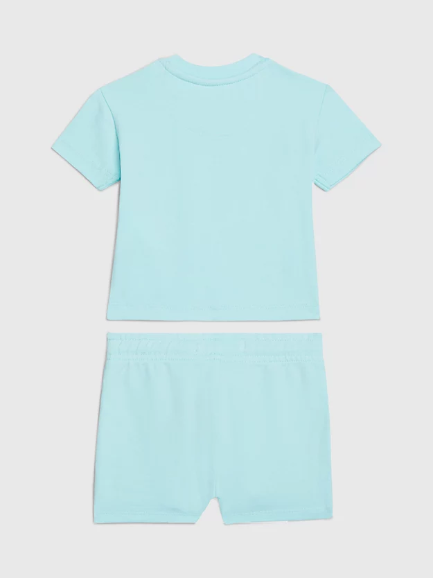 Conjunto de camiseta e shorts para bebê