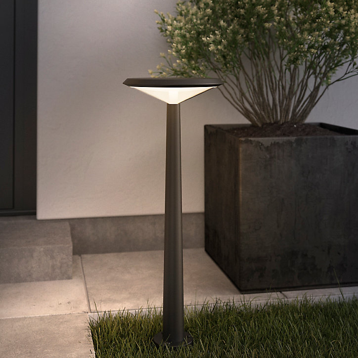 Potelet Ortano LED intégrée 1100lm 20W IP44 GoodHome noir
