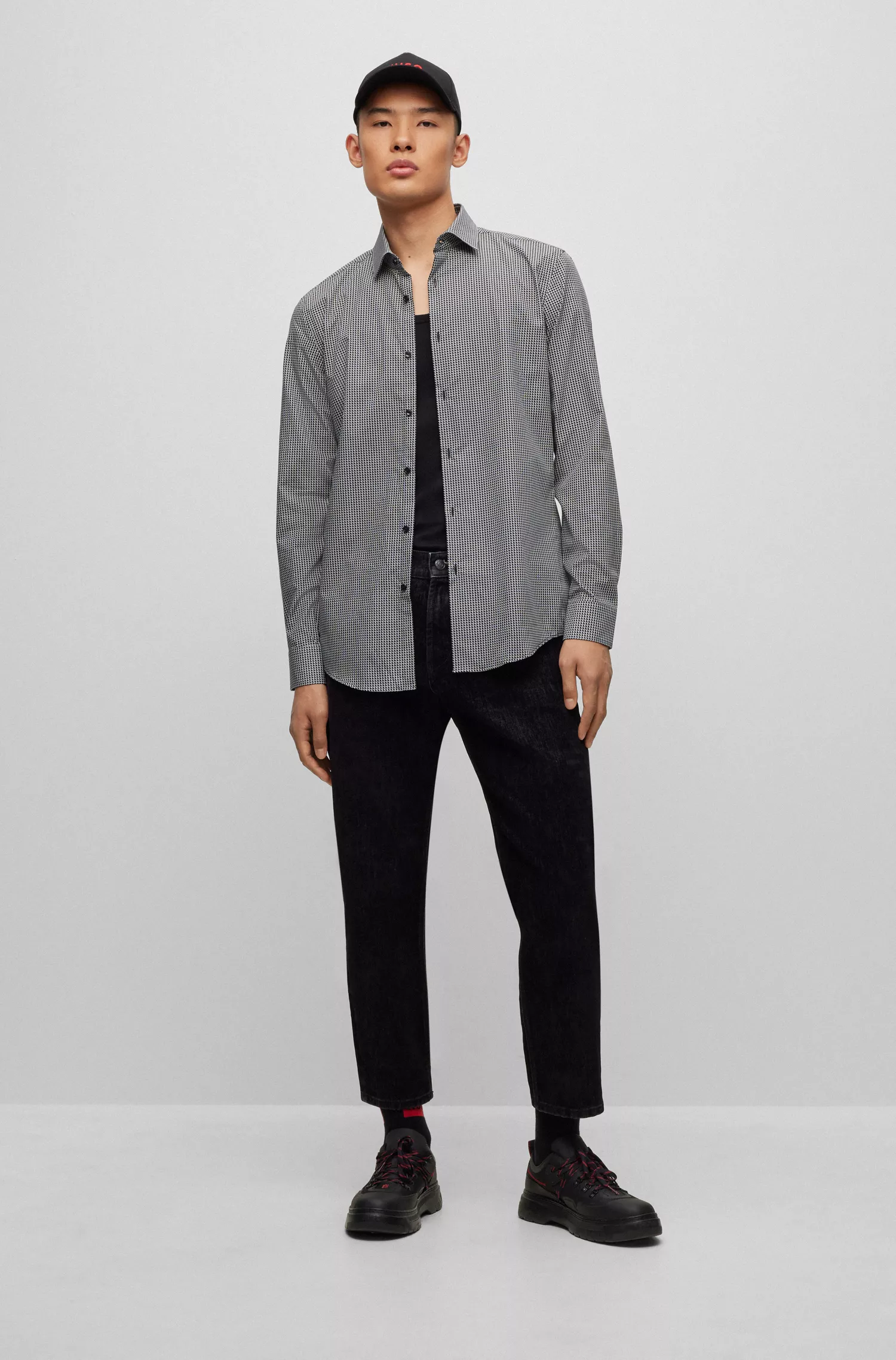 Camisa HUGO vermelha, corte slim, em lona de algodão estampada.