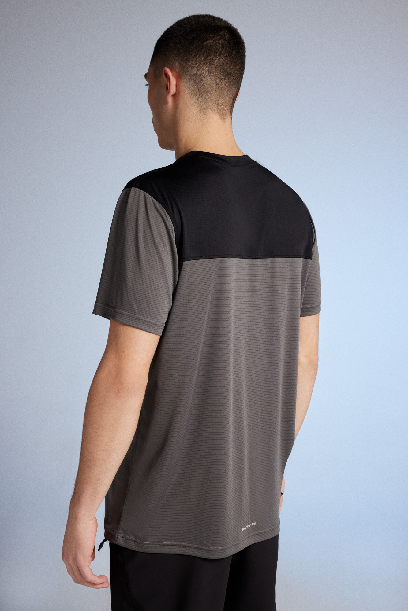 Camiseta para uso externo - cinza escuro