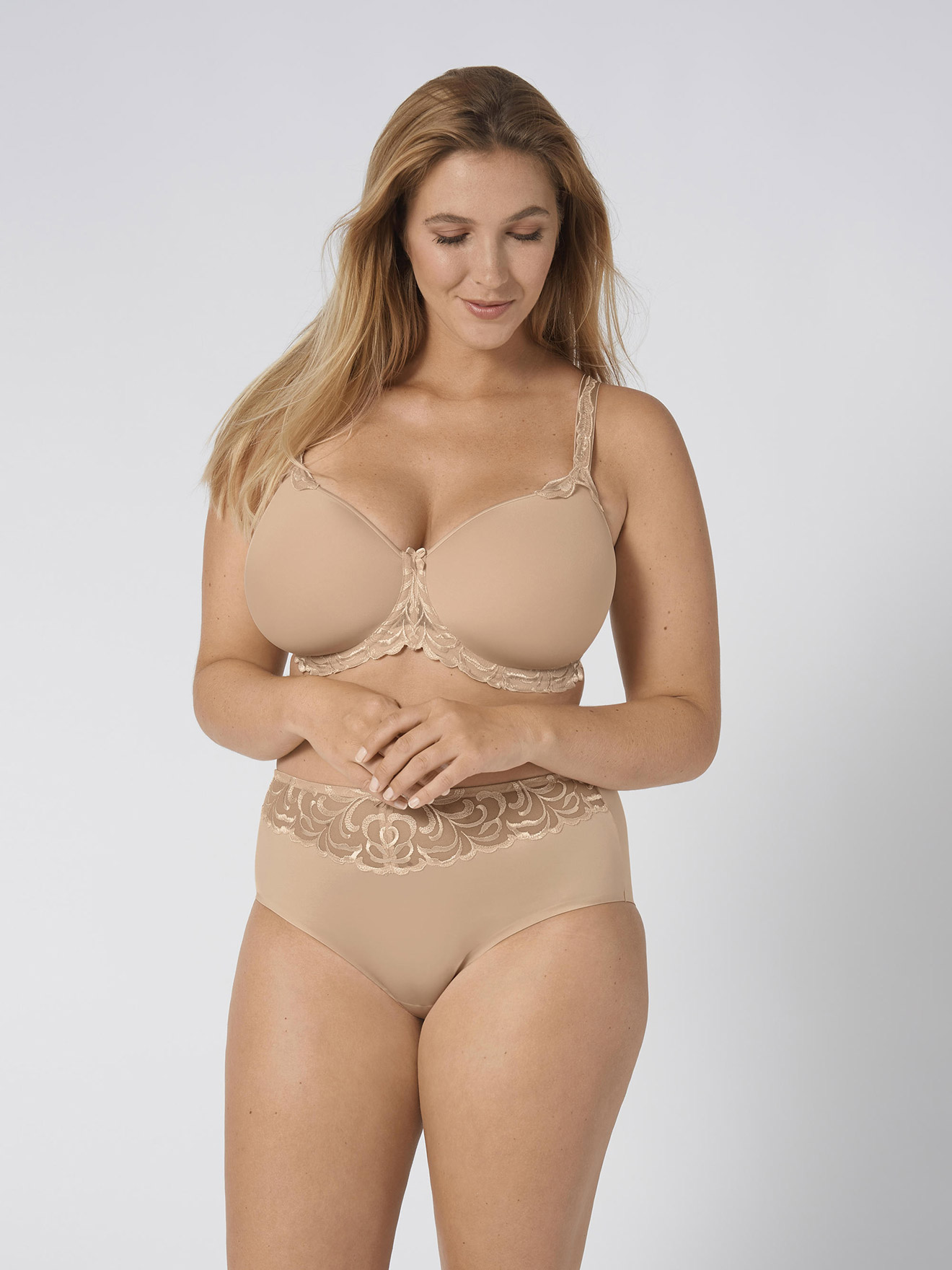 Soutien-gorge ampliforme
