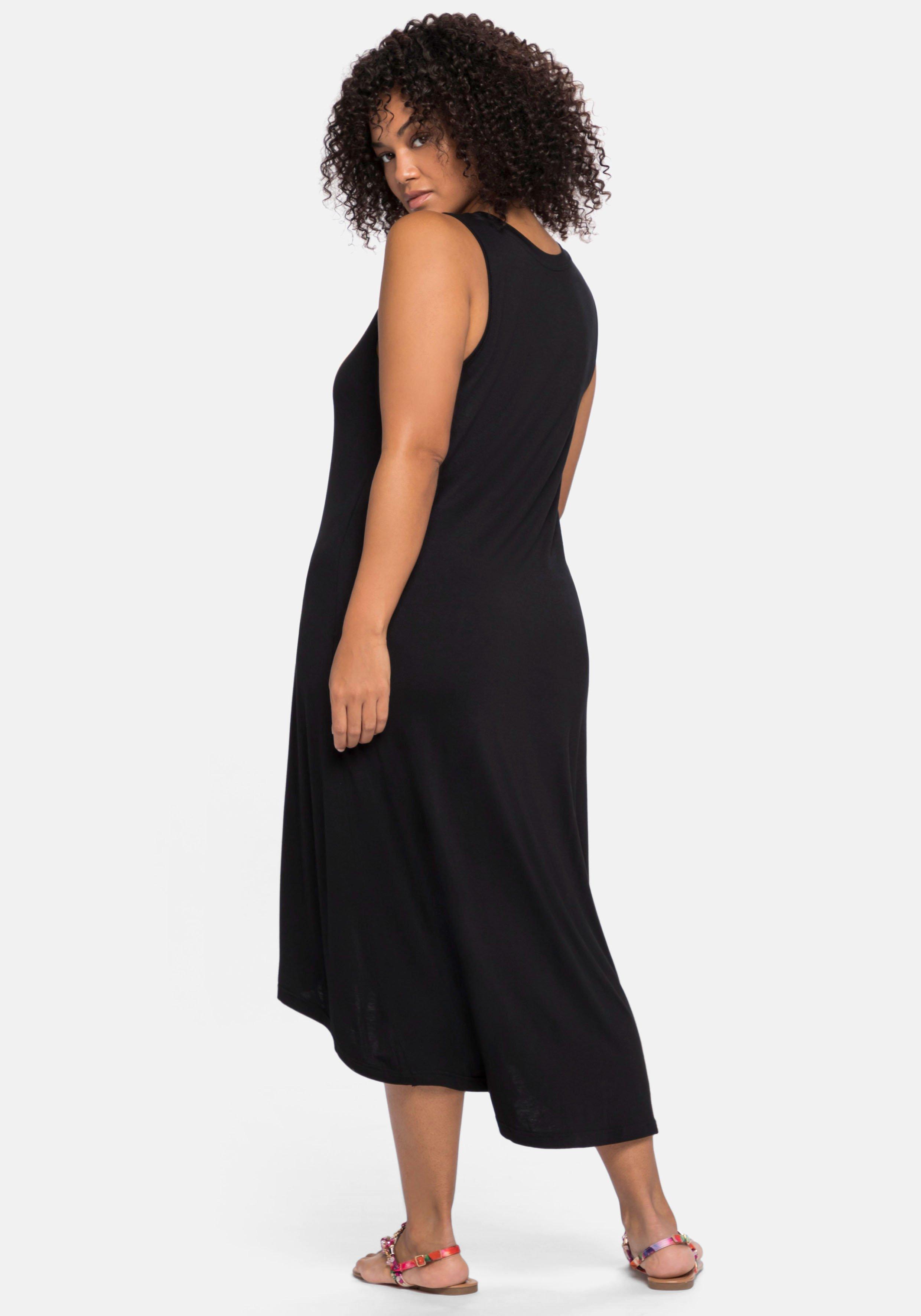 Ärmelloses Strandkleid, hinten länger als vorn