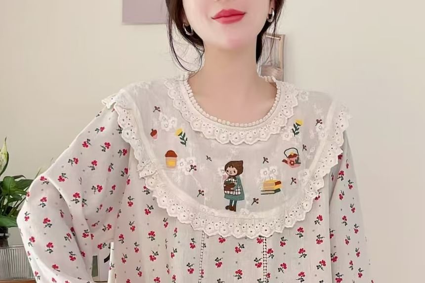 Aigan - Blouse met pofmouwen en bloemenkant