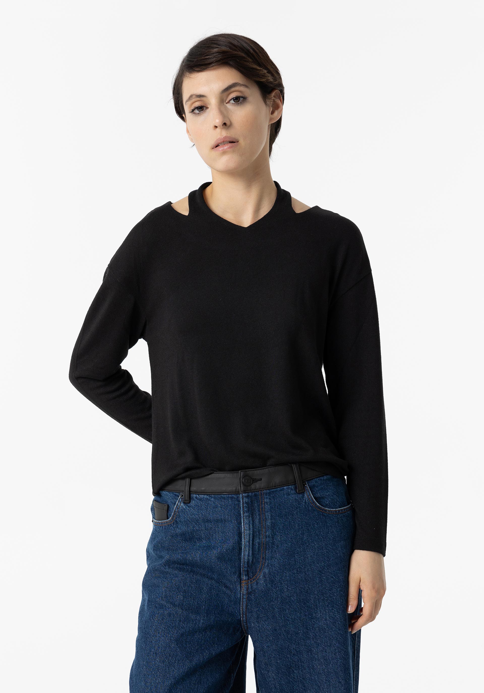 T-shirt Cut Out