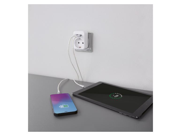 Stopcontact adapter met USB-aansluitingen