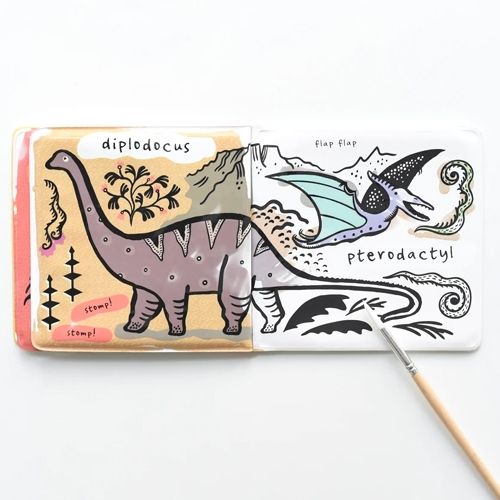 Wee gallery badboekje colour me - who loves dinosaurs?