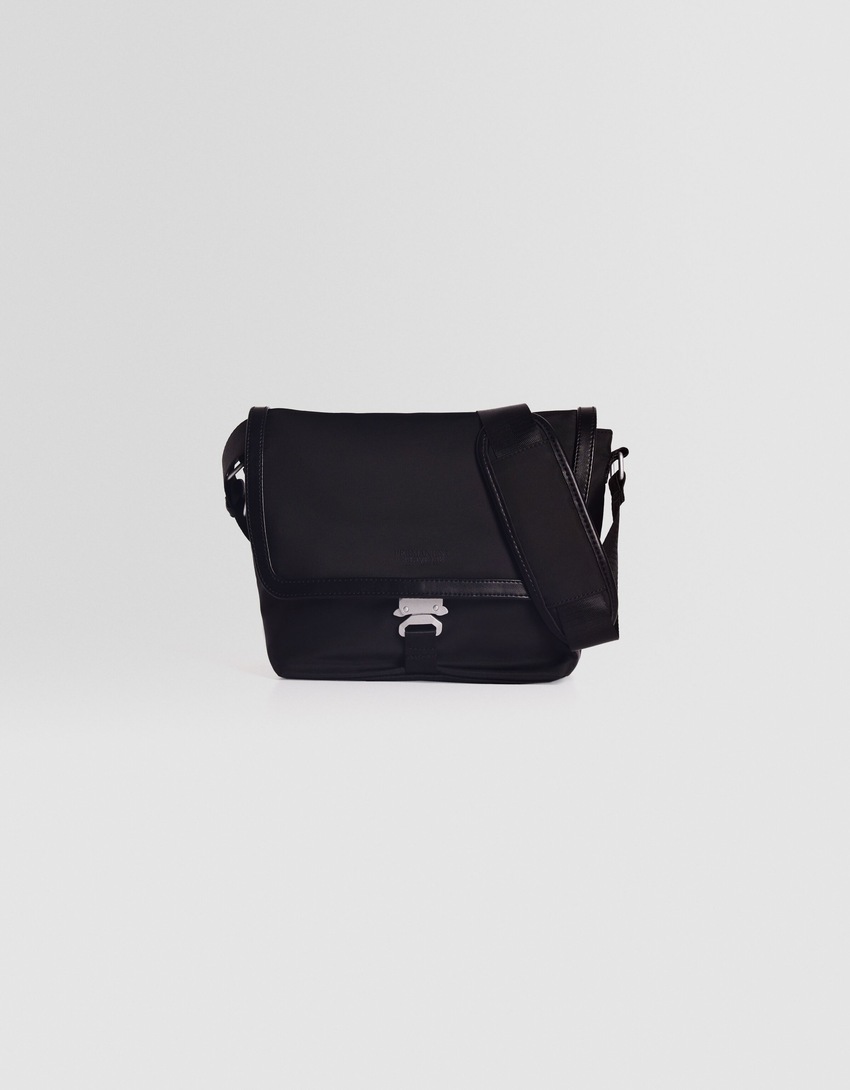 Bolsa transversal contrastante