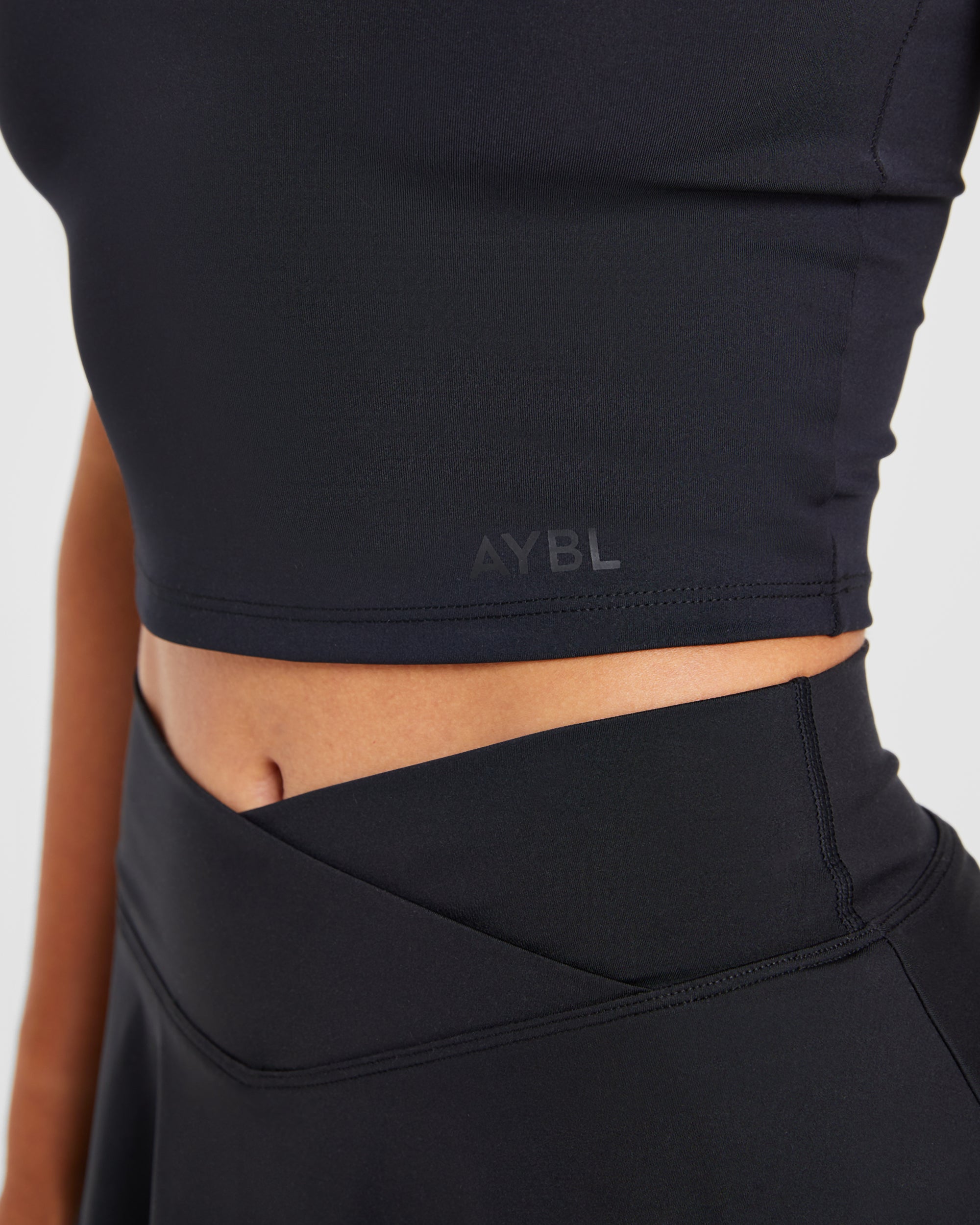 Essential Crop Vest