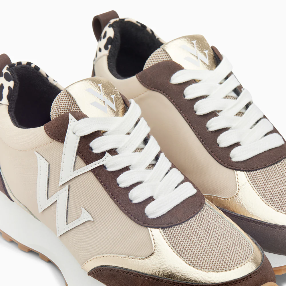 Sneakers-Baskets monogramme Grace beige et marron à semelle running