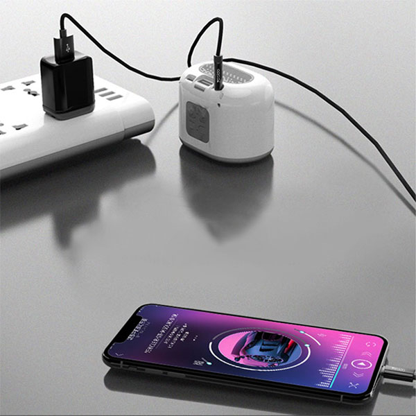 (120cm) 2in1 Lightning auf Audio 3.5mm Klinke Stecker AUX Nylon Kabel   USB A Ladeanschluss mit vergoldeten Kontakten - Schwarz