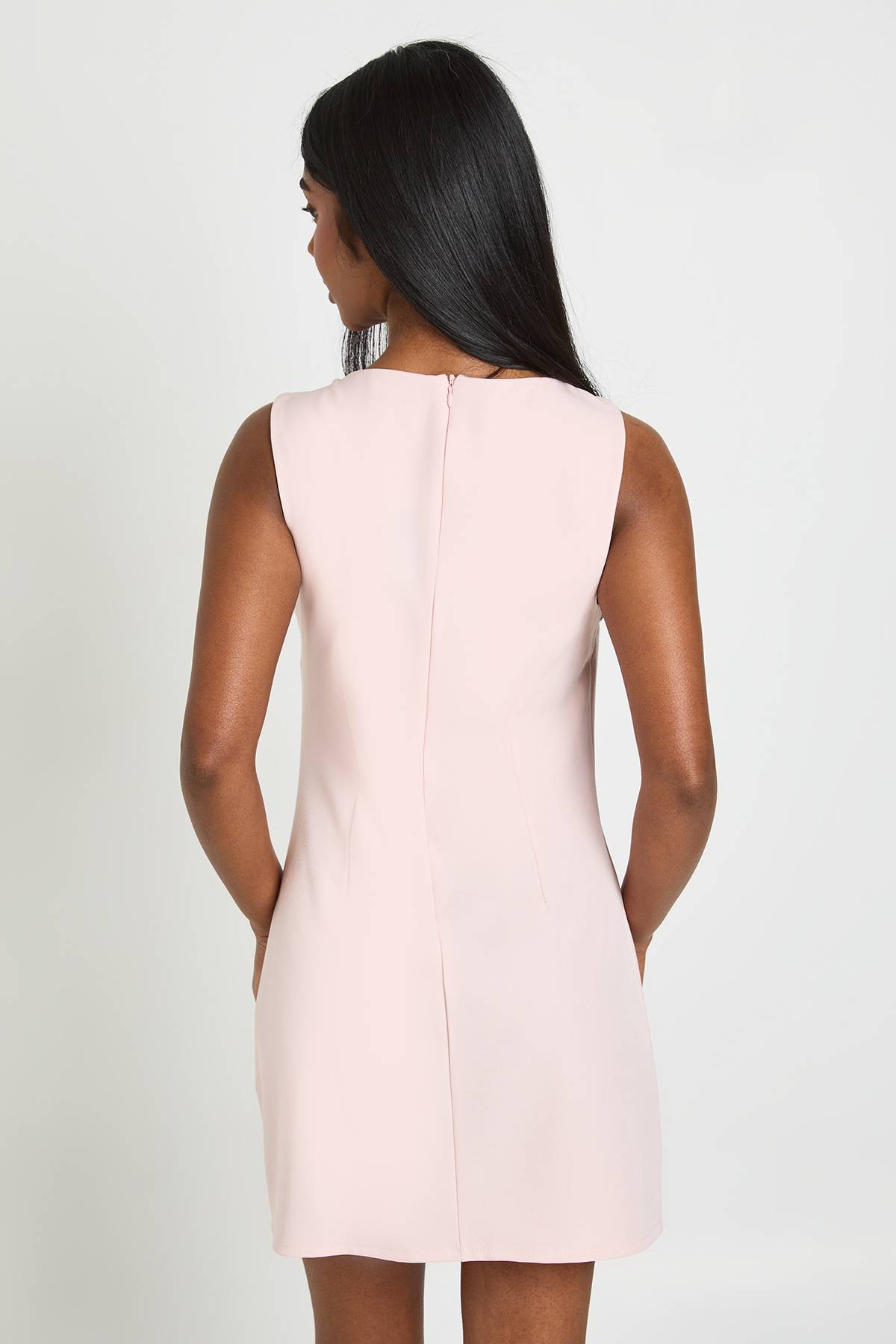 boohoo Robe Droite Tissée À Détail Nœud