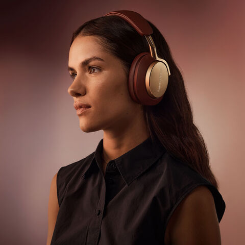 Bowers & Wilkins PX8 – draadloze over-ear koptelefoon met ANC Royal Burgundy