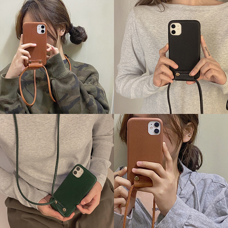 iPhone 12 / iPhone 12 Pro Necklace Leder Schutz Hülle   Handykette (140cm) - Schwarz