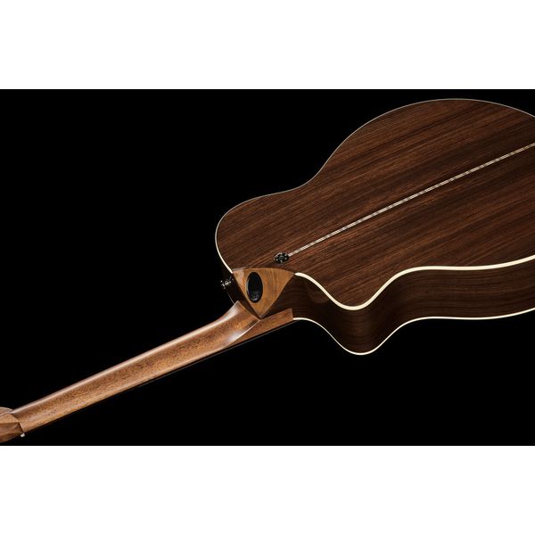 Martin Guitar SC-28E