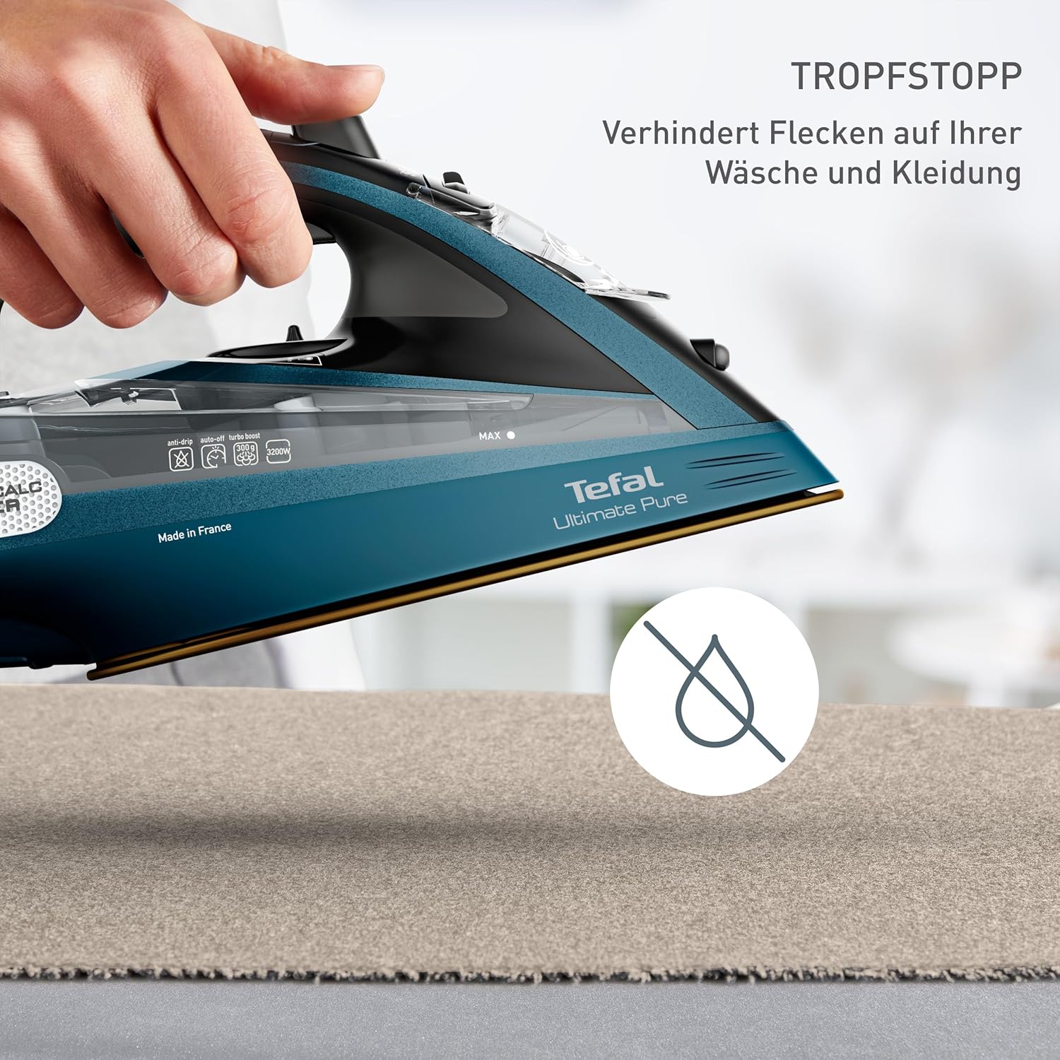 Tefal Ultimate Pure Dampfbügeleisen, 3200 Watt, kraftvoller Dampf, 300 g/Min. extra Dampfstoß, AutoClean Bügelsohle, Micro Calc, Abschaltautomatik, Tropfstopp, Schwarz/Blau, FV9851E0