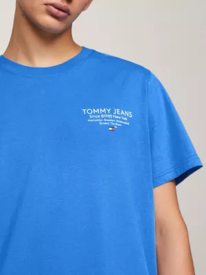 Camiseta Essencial Slim Fit com Estampa de Logo
