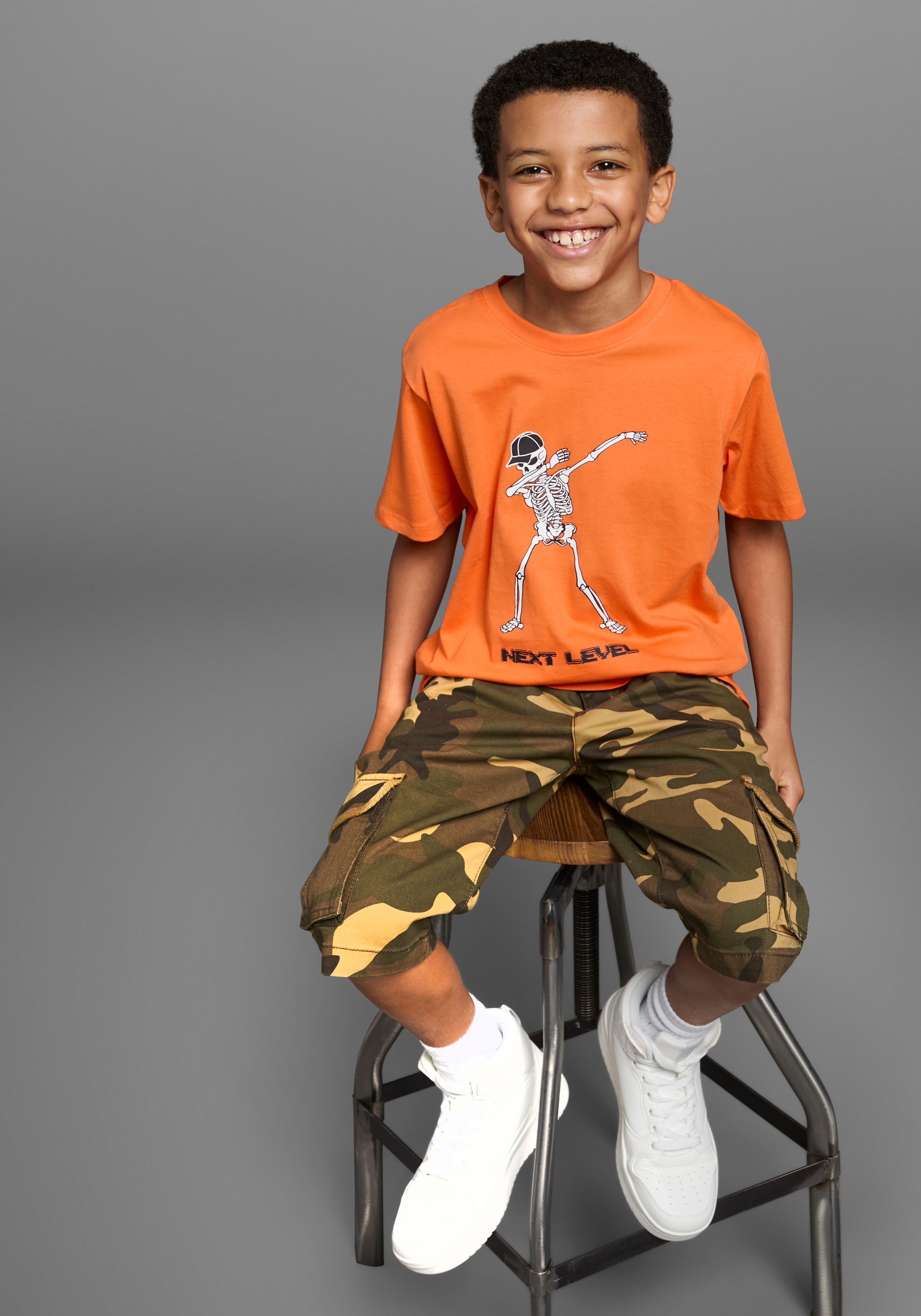 KIDSWORLD T-Shirt »Mit coolem Druck: NEXT LEVEL«, Kurzarm,  Basic-Schnitt,  mit trendigen Statements und Sprüchen