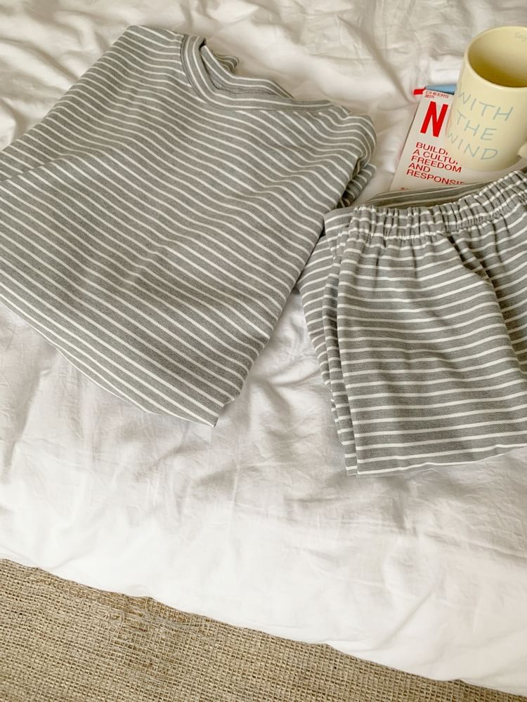 Tanee - Bijpassende pyjamaset voor koppels: T-shirt met lange mouwen, ronde hals en strepen + broek