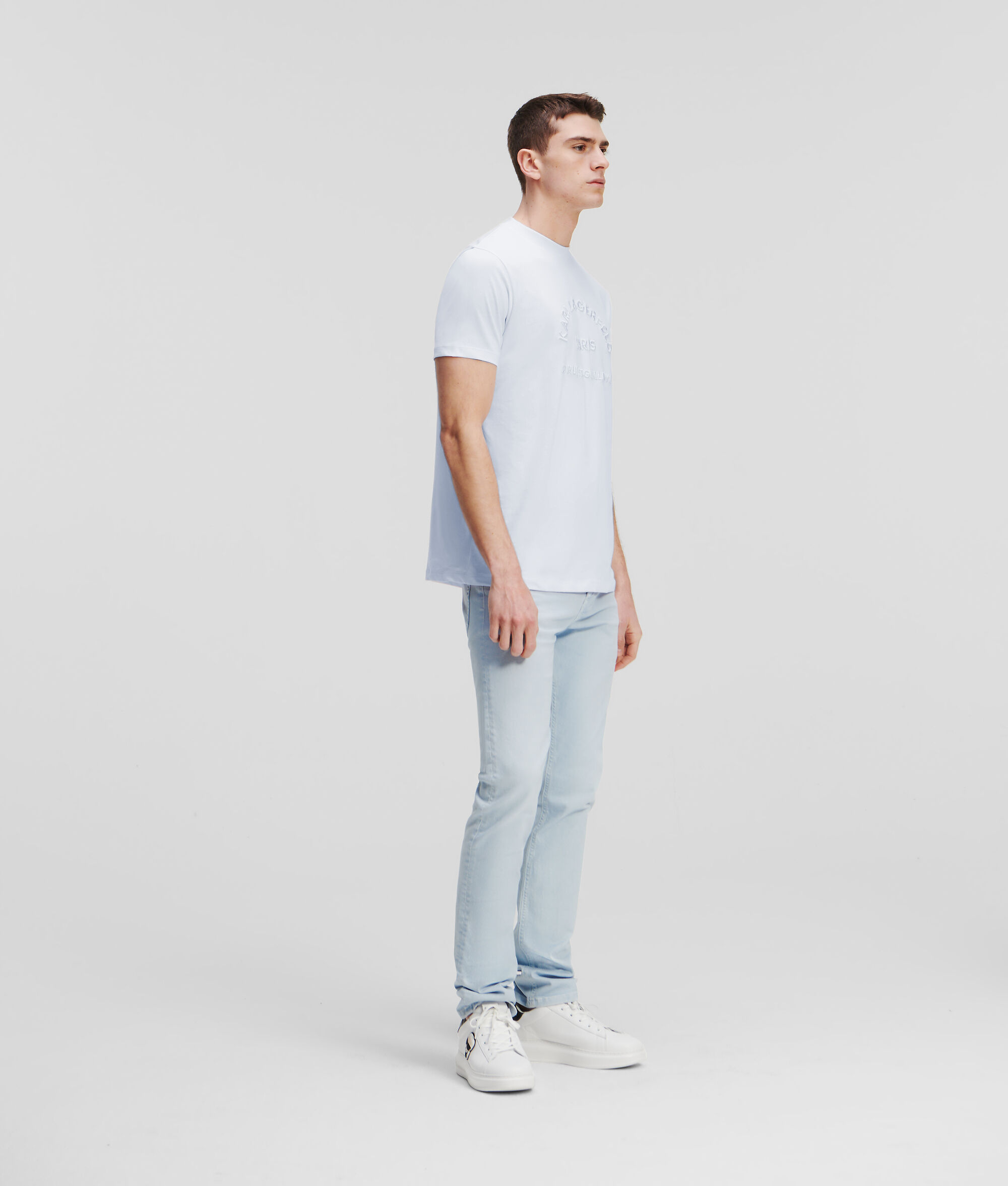 T-shirt avec logo brodé