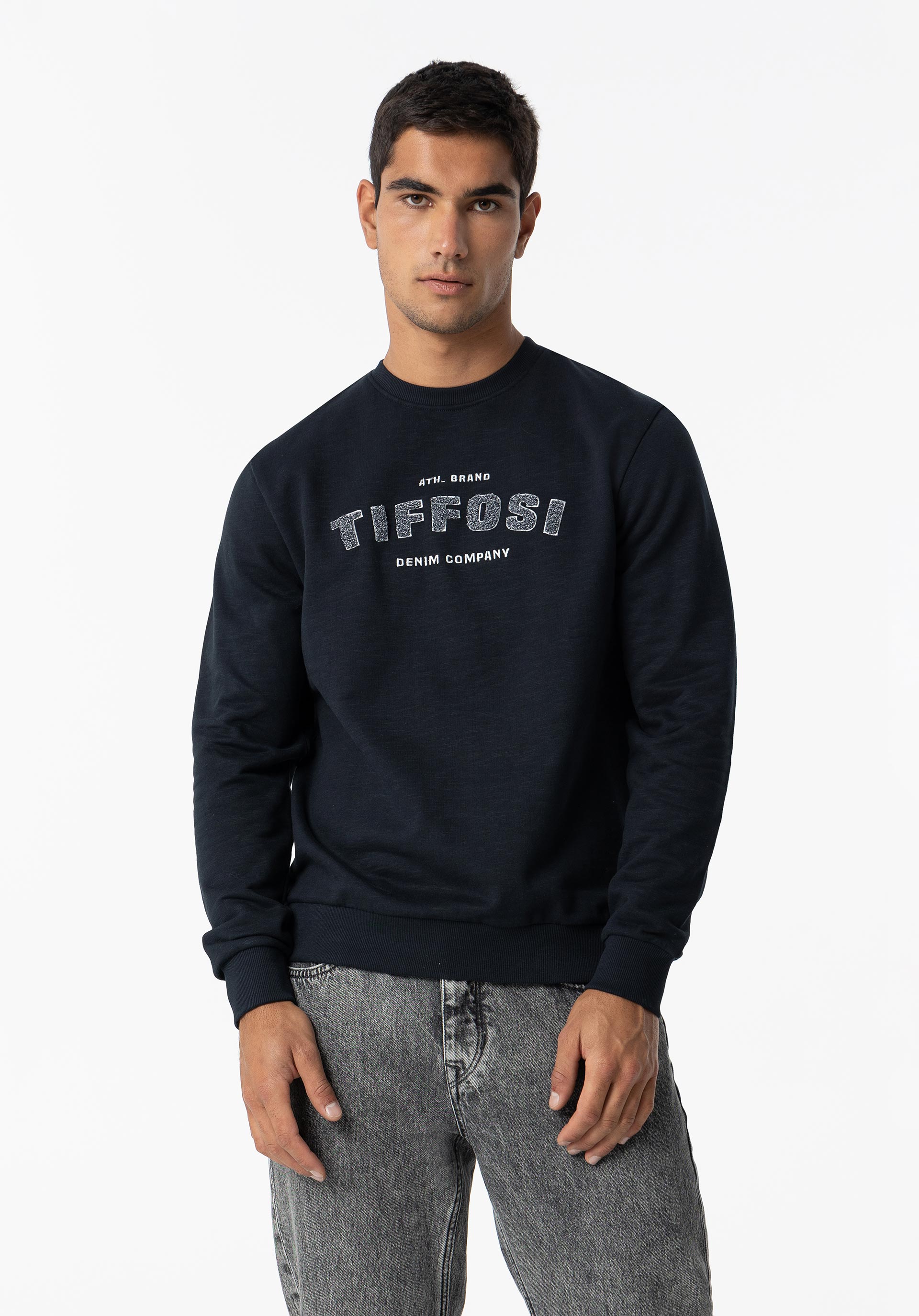 Sweatshirt com Bordado Turco