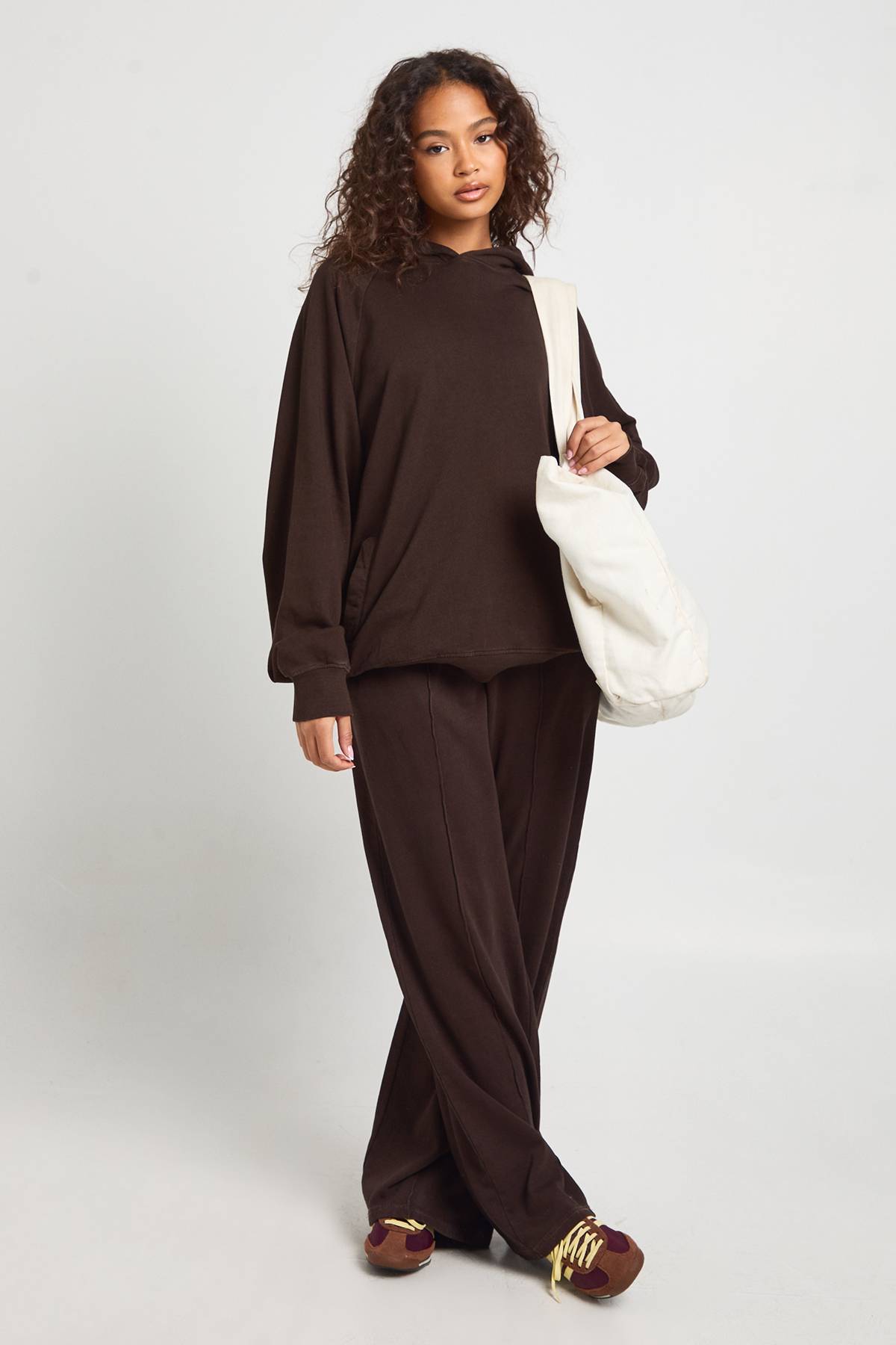 boohoo Sweat à Casynthétiqueche Oversize avec Coutures Raglan Délavé