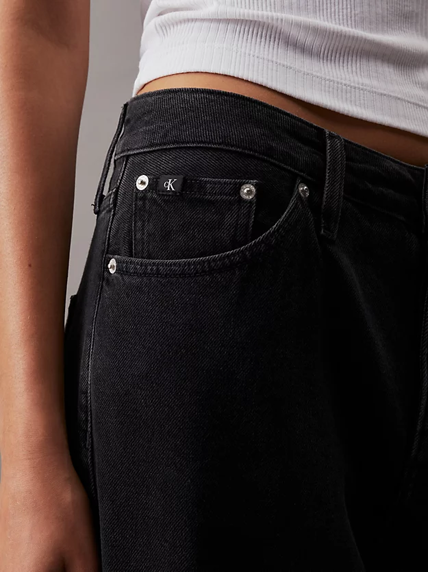Calça jeans reta dos anos 90