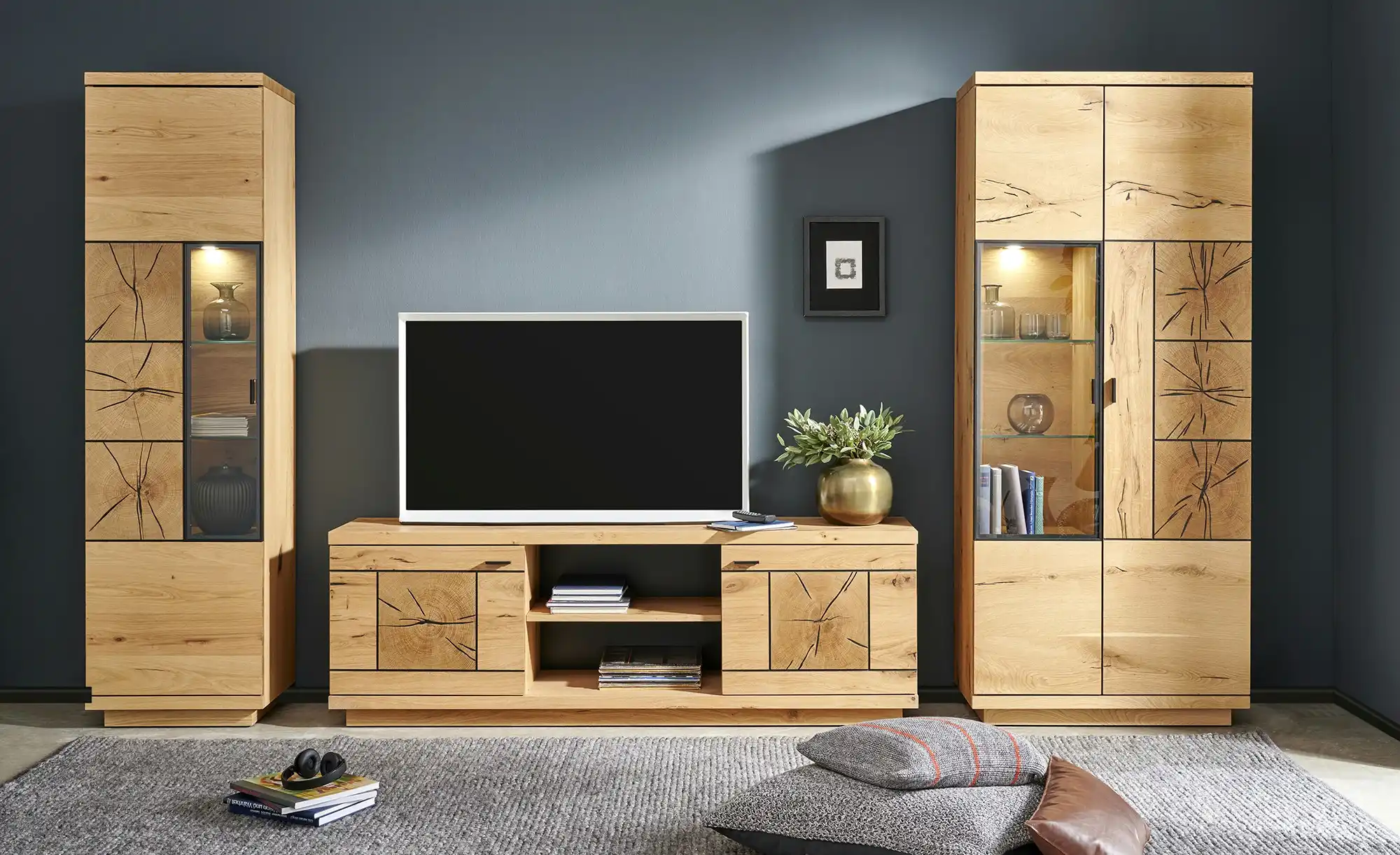 Gray & Jones Vitrine Black Coast Two