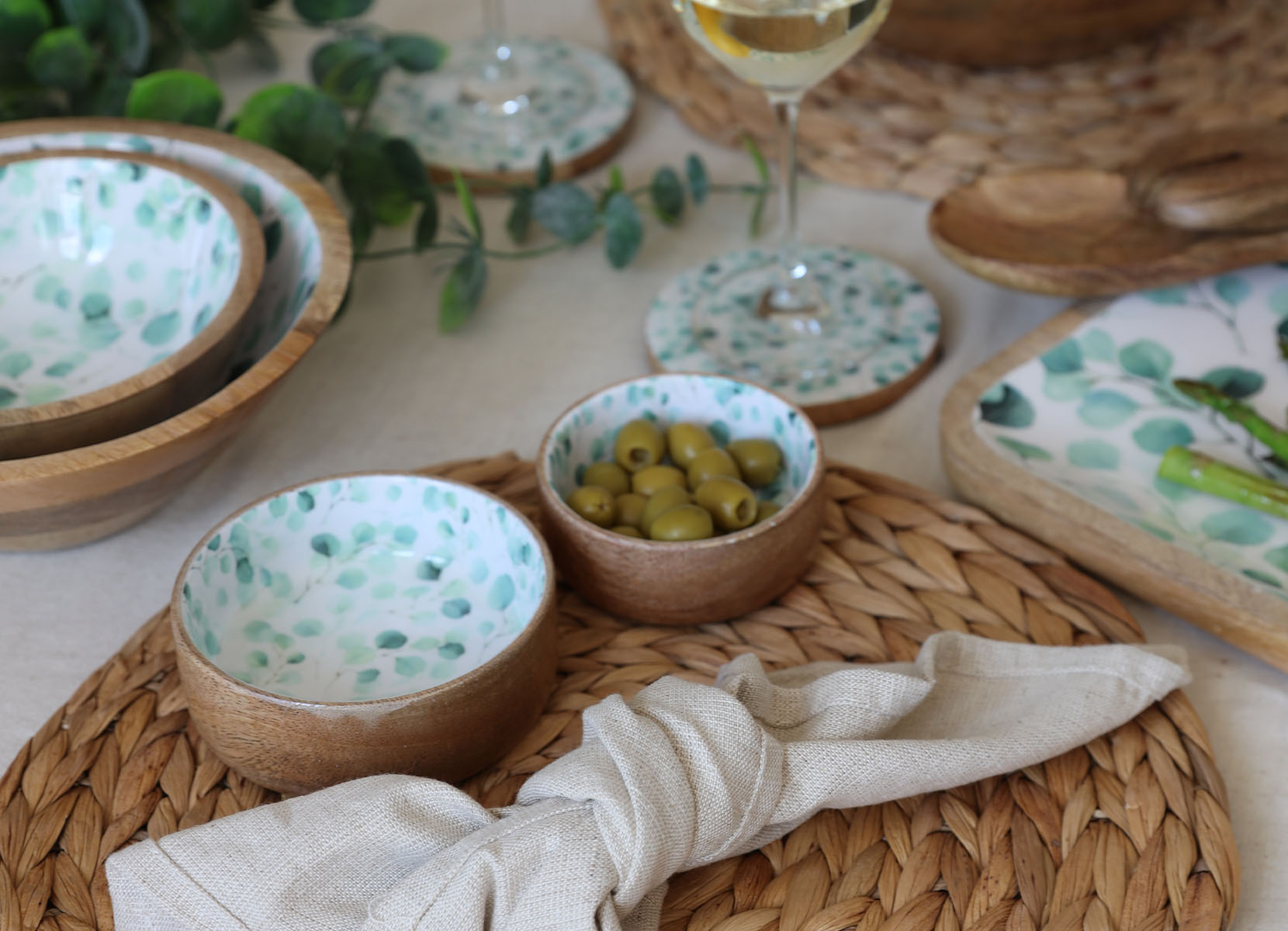 Dipschale aus Mangoholz mit Emaillebeschichtung