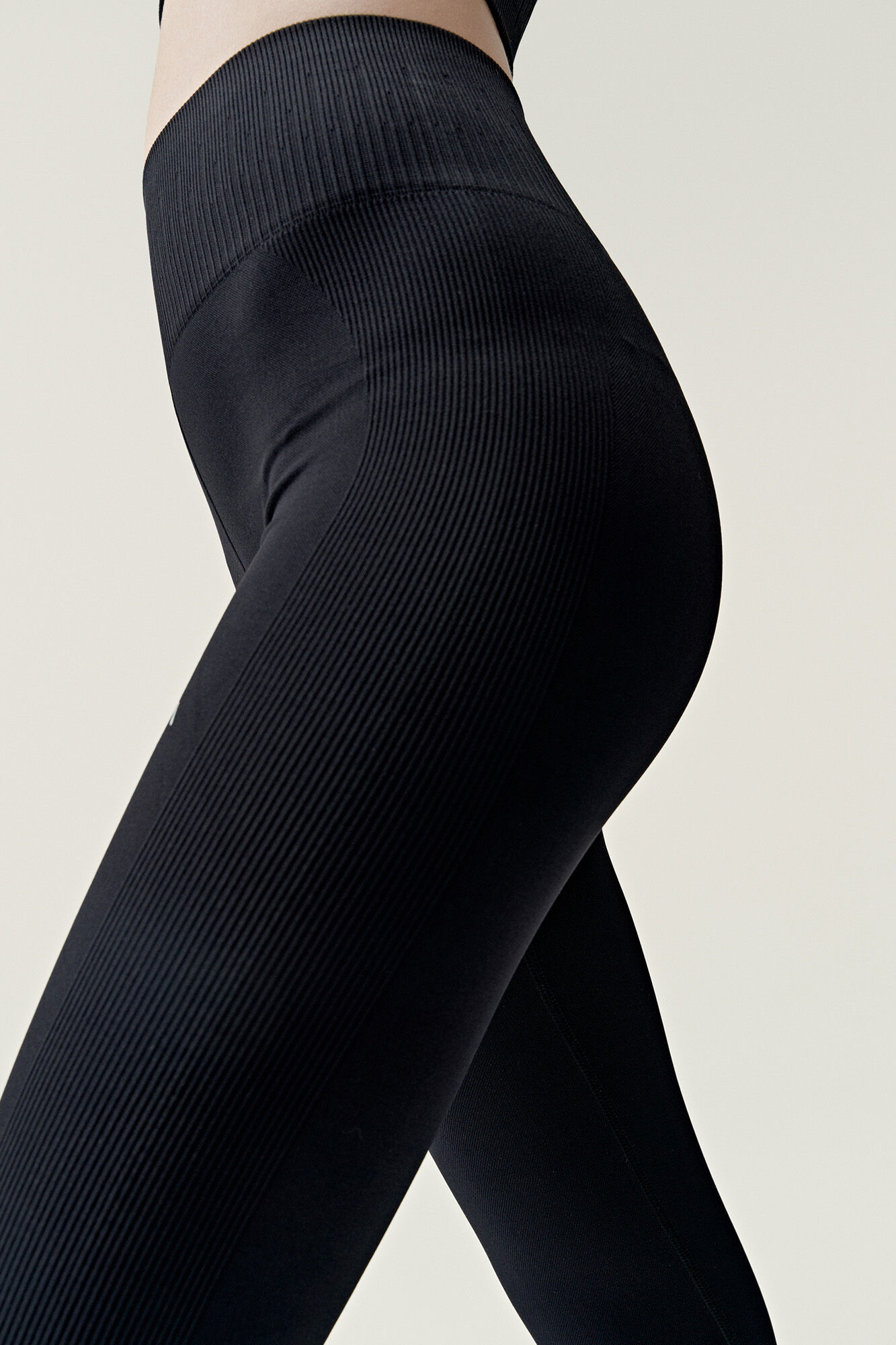 Leggings pretas Naia