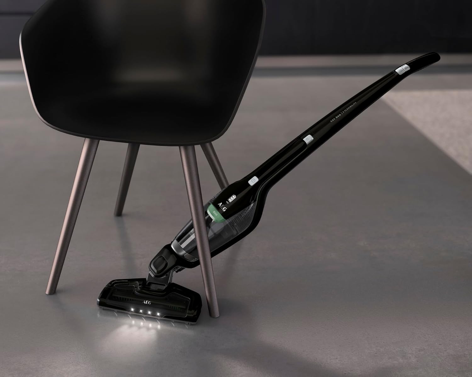 AEG Serie 3000 Ergorapido CX7-2-45MÖ 2in1 Akku Staubsauger, 50% Recyclingmaterial, beutellos, bis zu 45 min Laufzeit, freistehend, wendig, Bürstenreinigungsfunktion, LED, 0.5L, schwarz
