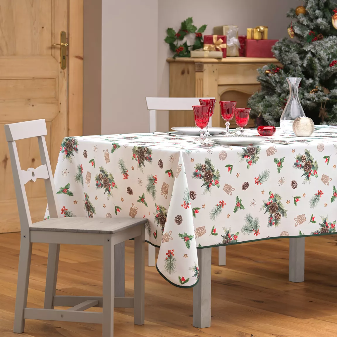 Nappe de Noël rectangulaire anti tache (150 x 240 cm) Hollystar