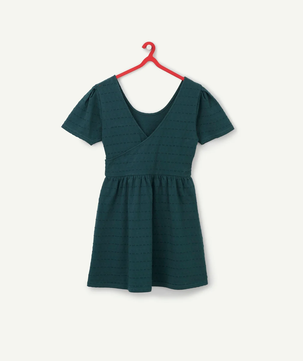 LA ROBE VERTE AJOURÉE