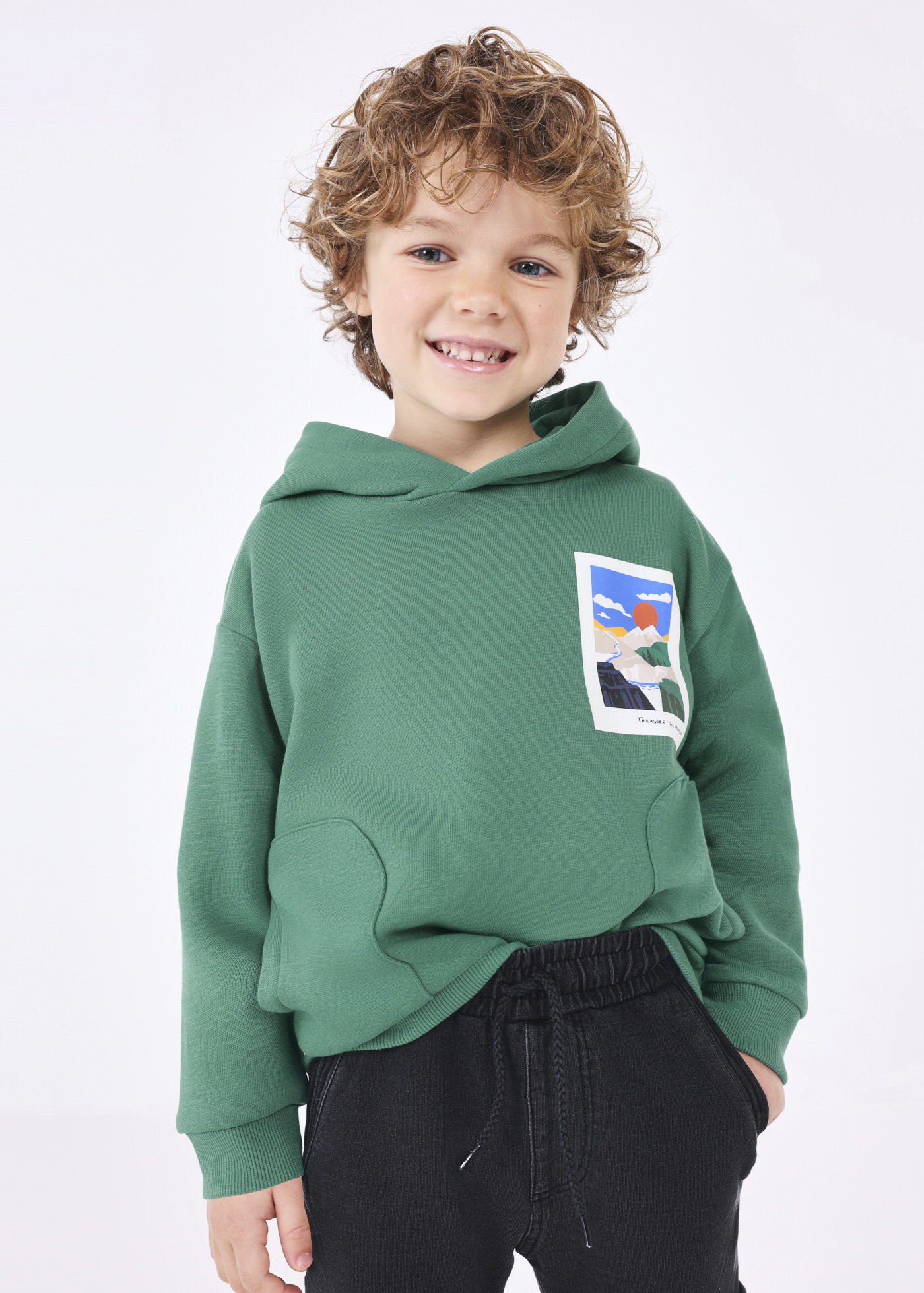 Moletom infantil Better Cotton com estampa nas costas