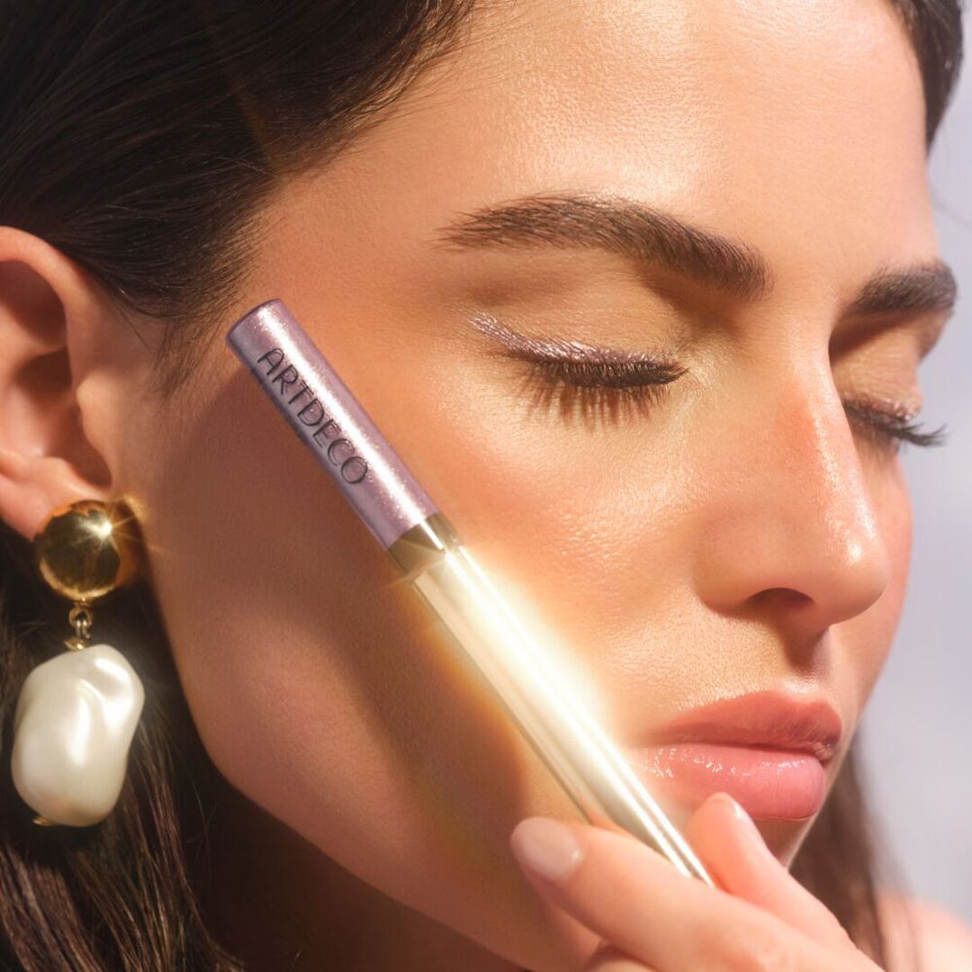 AO BRONZING 2026 Bronze Glam Eyeliner