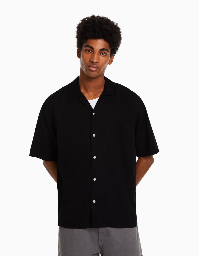 Camisa rústica de manga curta e modelagem relaxada