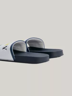 Chinelo de piscina com tira de logotipo