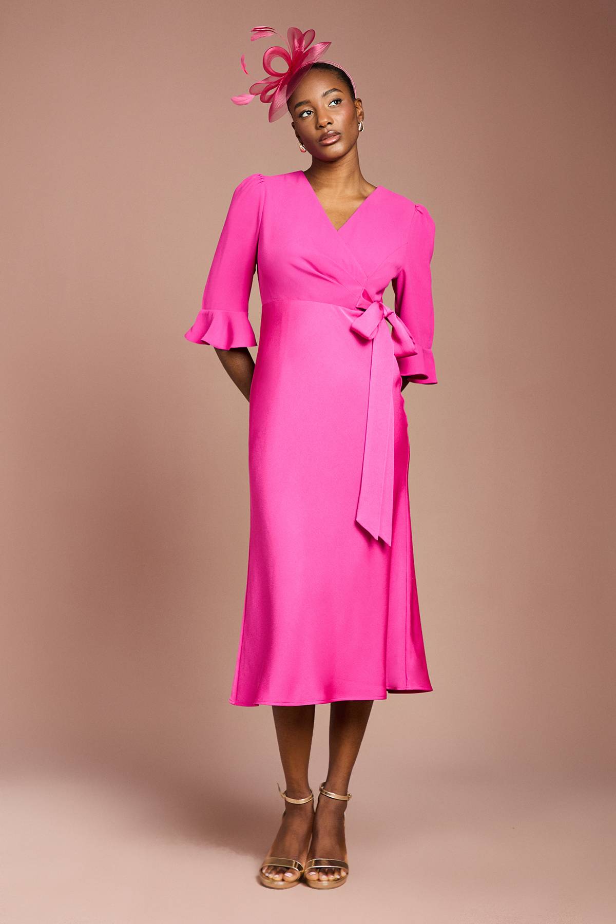 Coast Robe Portefeuille en Crêpe Satiné à Manches Volantées