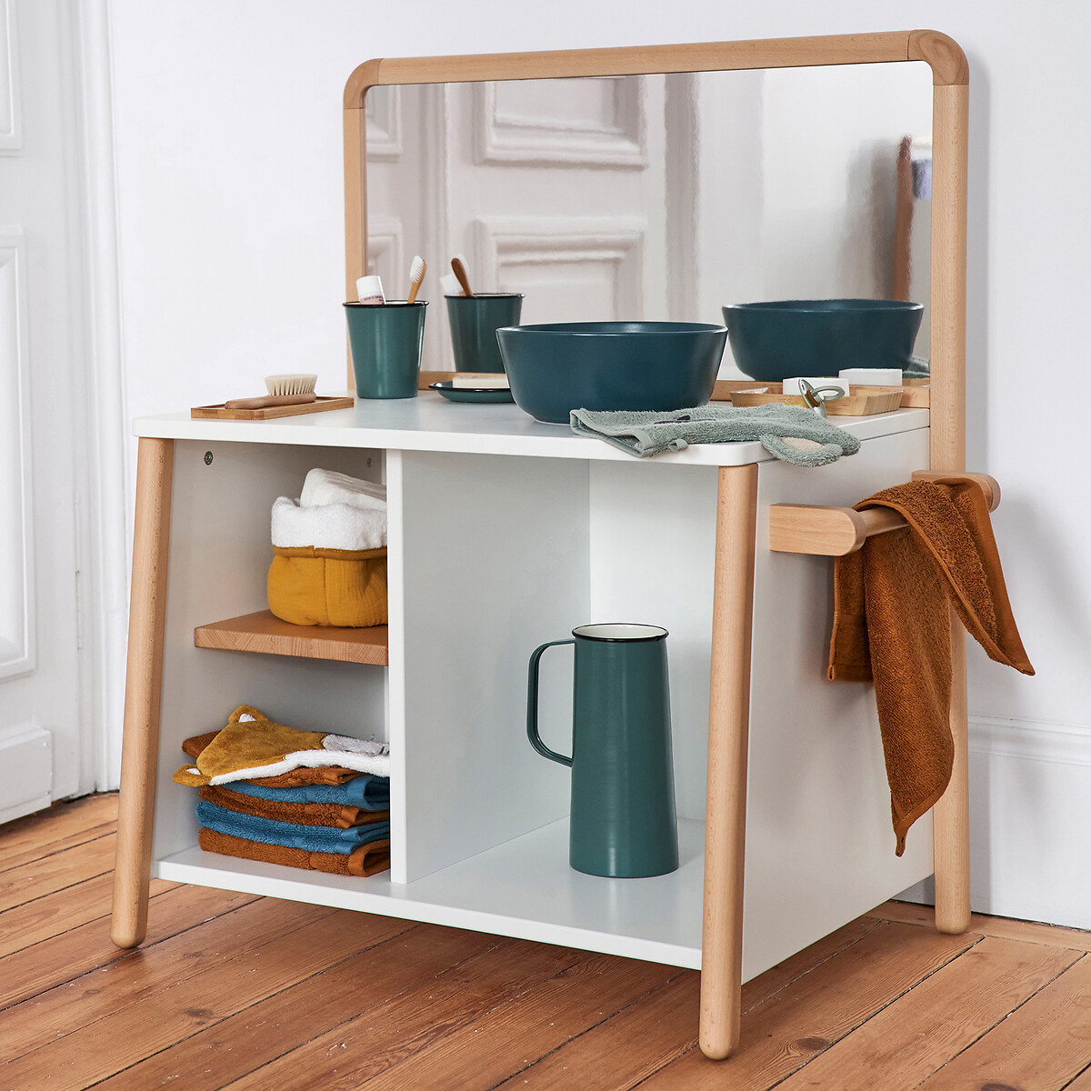 MINHA PEQUENA ESCOLA MONTESSORI X LA REDOUTE INTERIORS<br>Wastafel Montessori