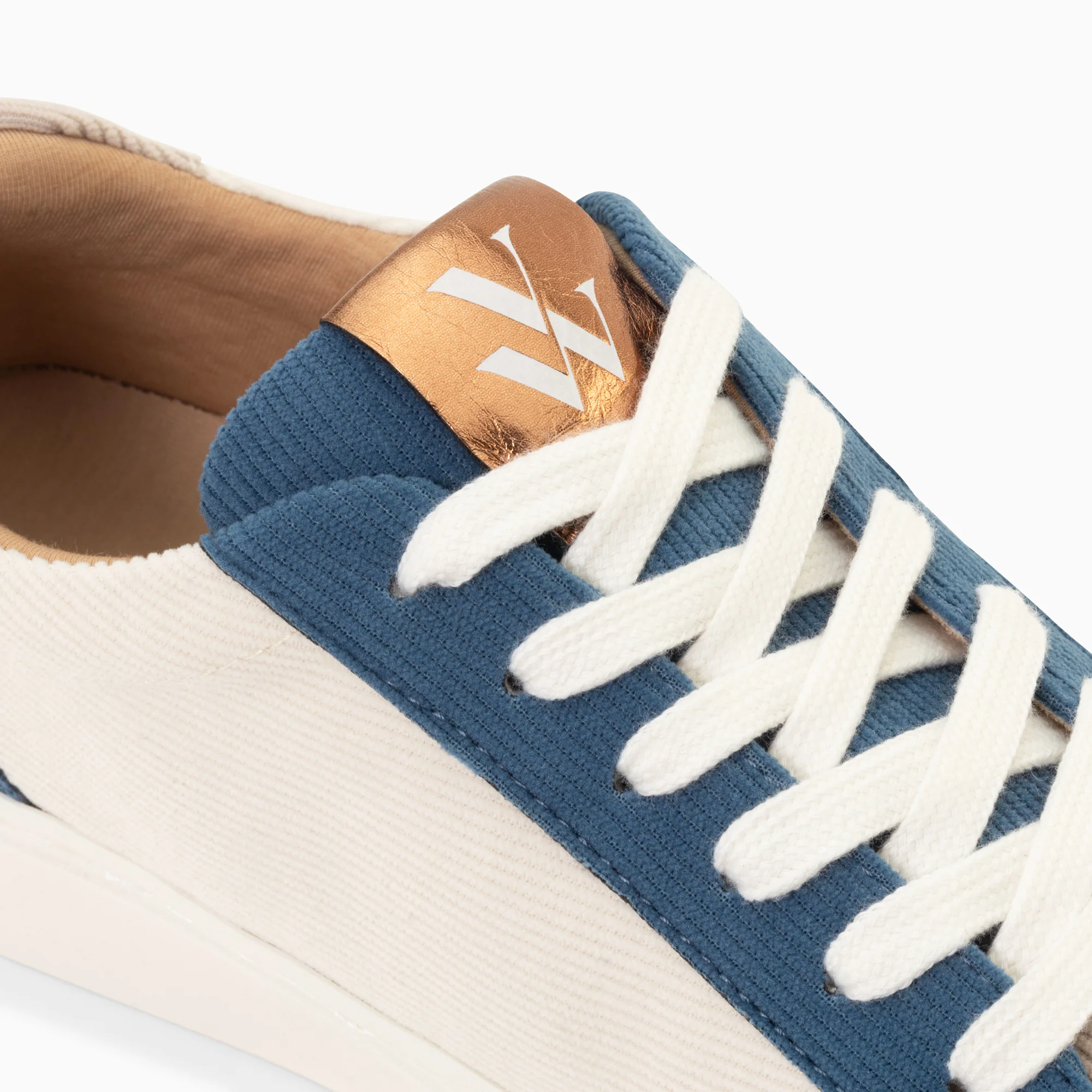 Sneakers-Baskets Fara côtelées beige et bleu à lacets