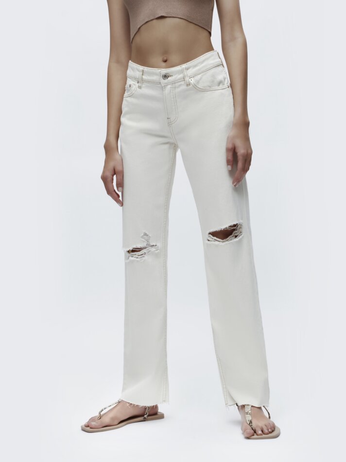 Calça jeans reta de cintura baixa com rasgos - Branca