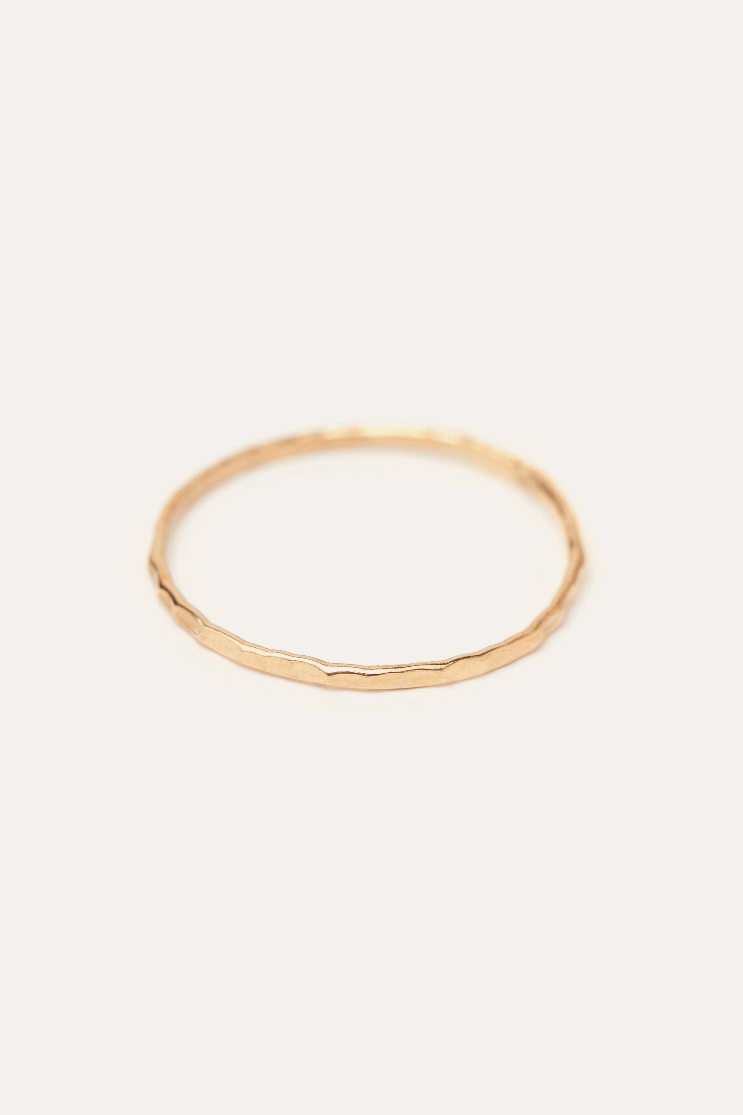 BAGUE MARTELÉ DENSE OR 750 - Bague martelé dense or 750 | Doré