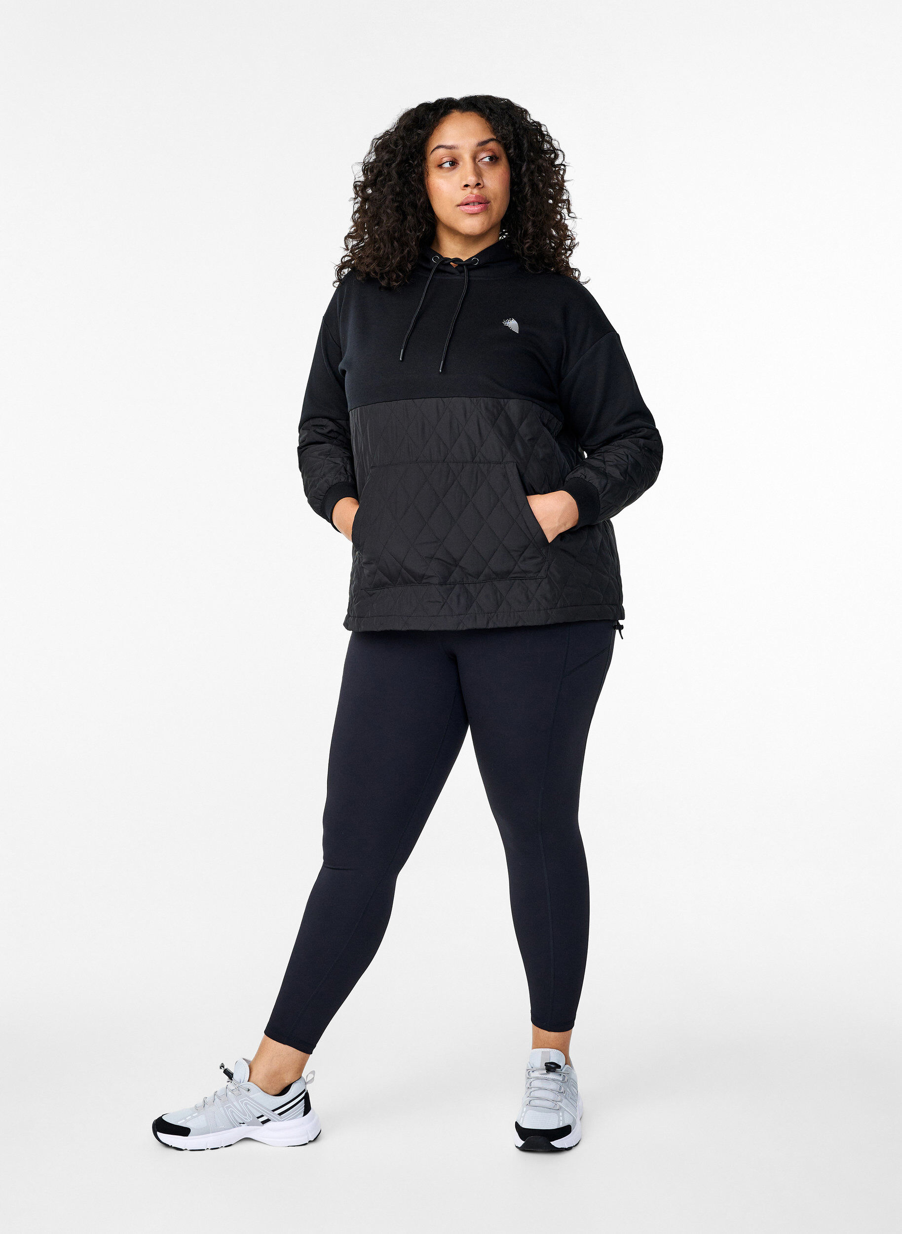 Sweatshirt med hætte og quilt