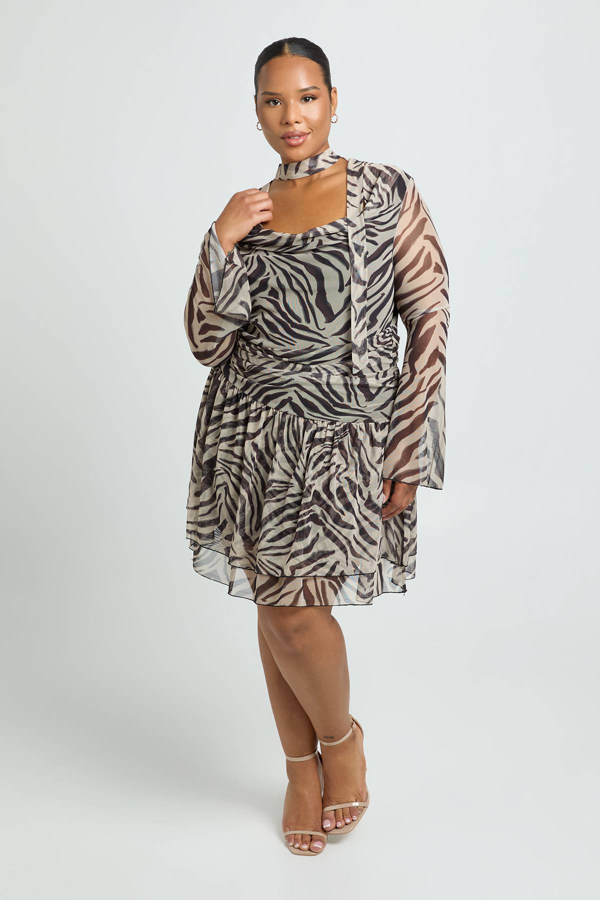 boohoo Robe Patineuse Grande Taille Imprimé Zèbre Col Montant Taille Basse