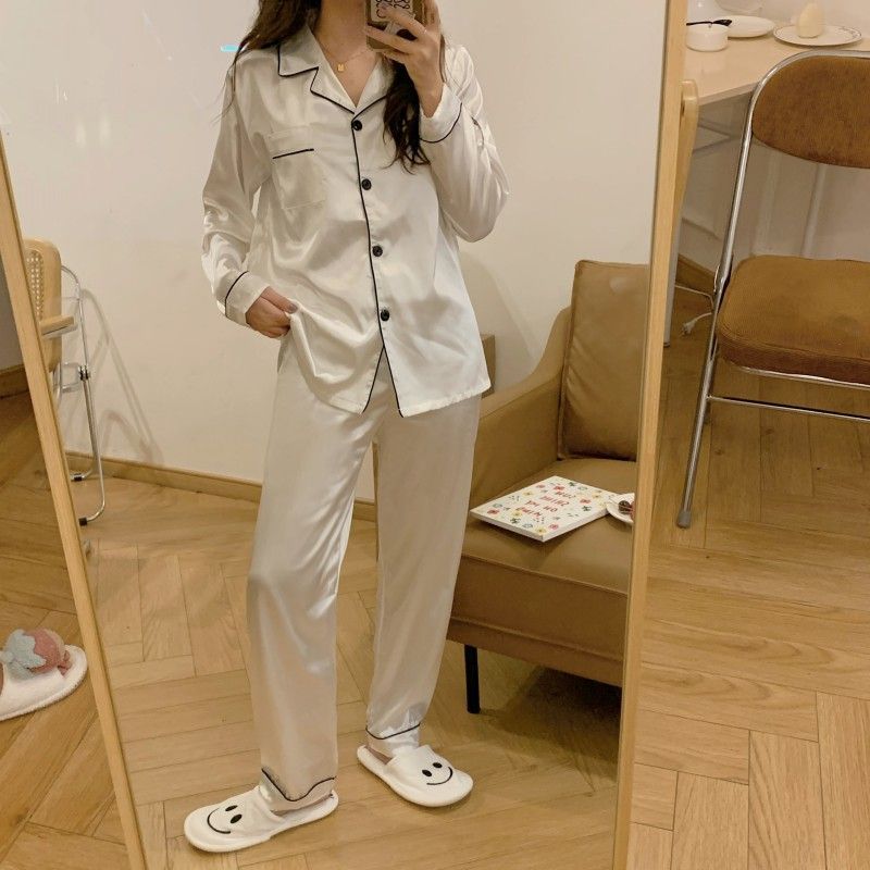 Sisyphi - Pyjamaset: Shirt met contrasterende rand + Broek