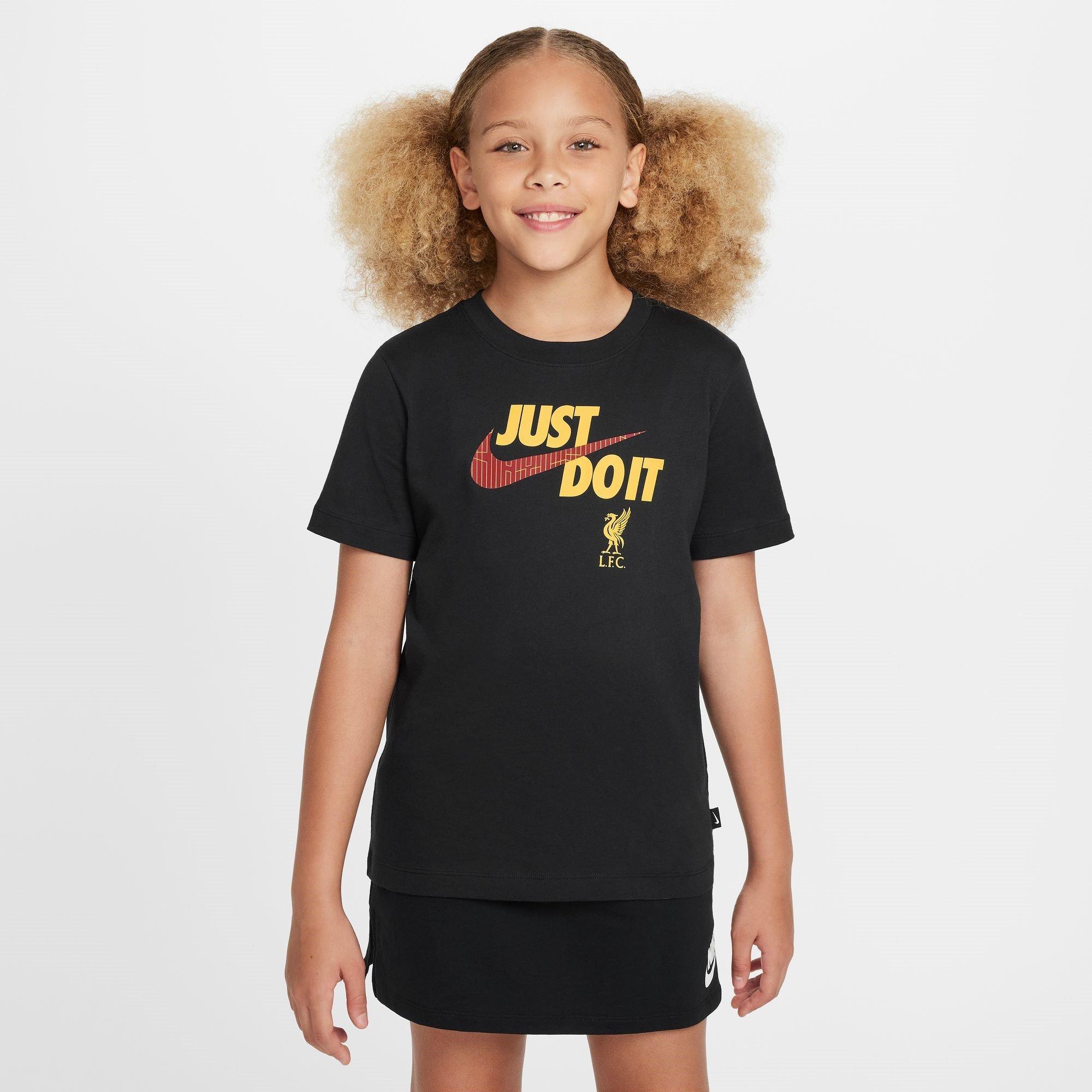 Nike Liverpool Football T Shirt Juniors