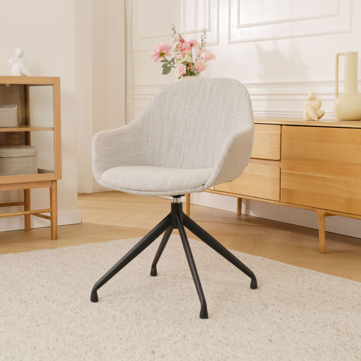 Eetkamerstoel Nola-Mae grijs beige gemêleerd draaibaar zwart