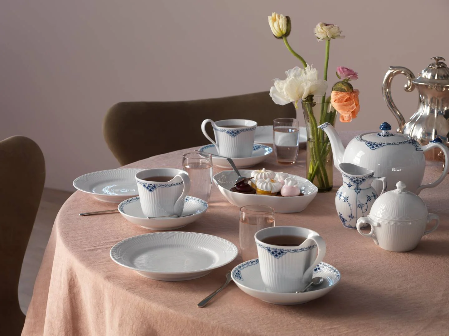 Royal Copenhagen  Prinsesse højhankskop m/ underkop - 25 cl.