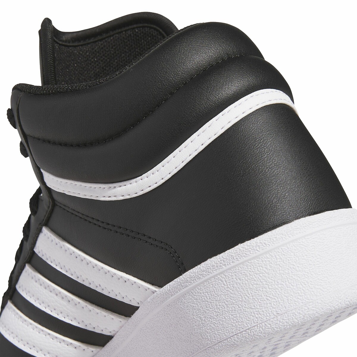 ADIDAS ROUPAS ESPORTIVAS<br>Tênis